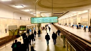 Еду в московском метро до Нового Арбата и Старого Арбата. Москва. Эпизод 62