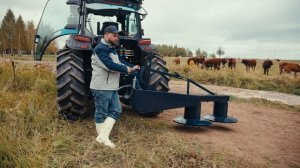 Трактор SCOUT: покос сена роторной косилкой DM-165 и ворошение граблями PL-5600