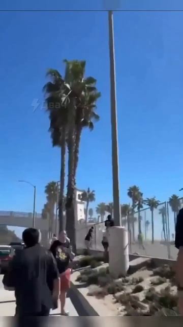 Авиакатастрофа в Калифорнии.