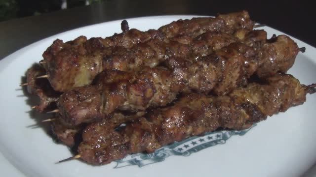 ШАШЛЫЧКИ В АЗИАТСКОМ СТИЛЕ ИЗ СВИНИНЫ НА ГАЗОВОМ ГРИЛЕ PRIMELINER!) смотреть онлайн