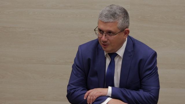 Глава Смоленска встретился с тренерами и воспитанниками спортивной школы по самбо смотреть онлайн