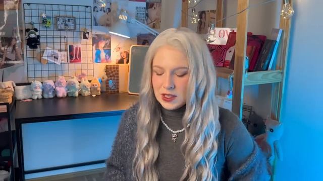 📹 Вражда фандомов из-за лайтстика | 🍅Le Sserafim закидали томатами 🍅|