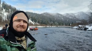 День 11 октября 2025г Рыбалка в Сибирской реке р.уса,  я превый раз вижу гора снег красиво.