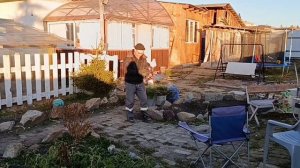 ЖДЁМ МОРОЗОВ УКРЫВАЕМ ЦВЕТЫ.