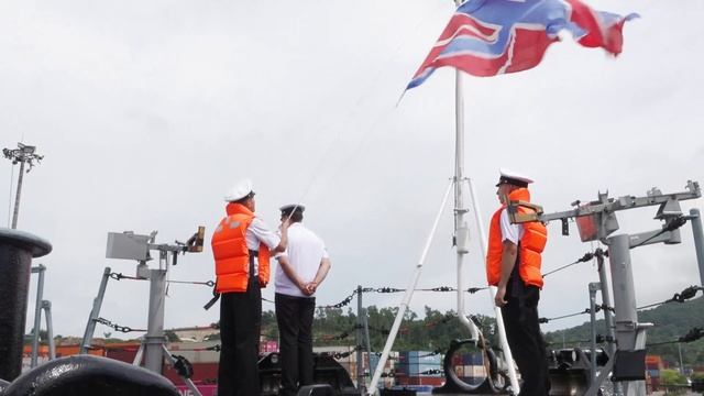 Корабли РФ прибыли во Вьетнам. смотреть онлайн