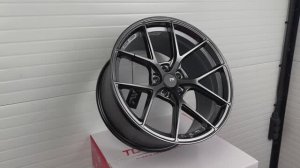 Topwheels LX01 19 9.5J вес 9,4kg Titanium