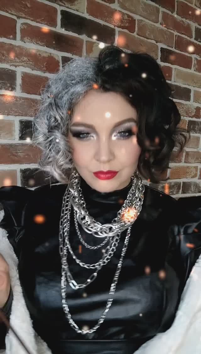 КРУЭЛЛА: КОСПЛЕЙ смотреть онлайн