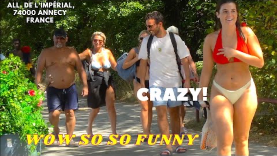 SCARING PEOPLE ON THEIR WAY TO THE (#beaches) BUSHMAN PRANK смотреть онлайн