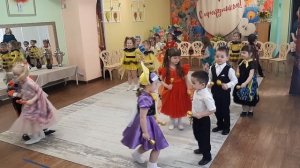 танец Весенняя ламбада группа Радуга