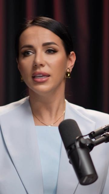 Почему мужчина хочет тебя только в постели? смотреть онлайн