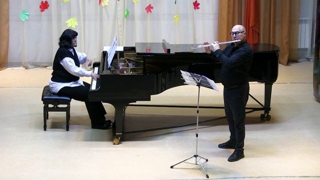 Дуэт преподавателей флейта-фортепиано: Самощенков Алексей Алексеевич, Быкова Елена Леонидовна смотреть онлайн