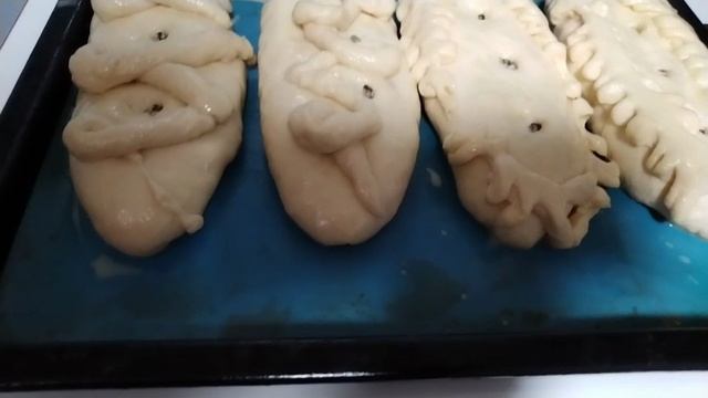 Тесто готово.Делаю начинку и пеку кулебяки. смотреть онлайн