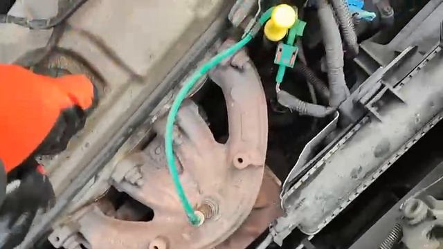 Citroen C3 5дверный хэтч KFT (TU3A) 1.4L 1360 куб.см. бензин 2012г