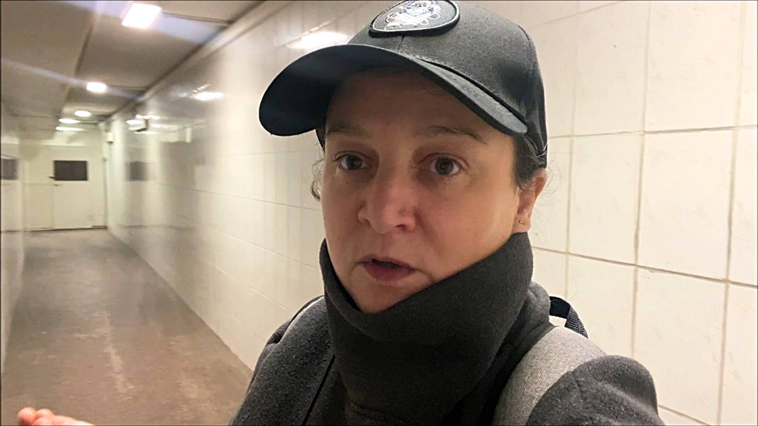 Трейлер: Курьерю / ШОК от туалета на Маяковской 🔥В центре просто ЖЕСТЬ / Закупка продуктов! смотреть онлайн