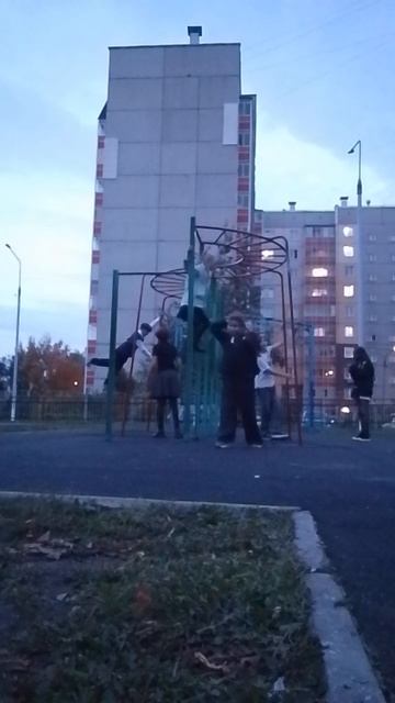 солдатикна шесте смотреть онлайн