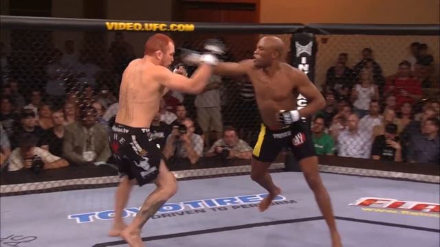 Лучшие нокауты комбинациями в истории UFC.