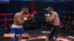 Кулачник против боксера: Артем Зиновьев vs Орхан Каримов