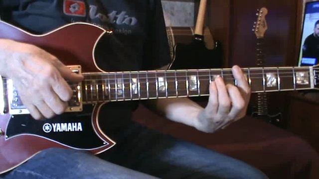 ГЛАДИТ МАМИНА РУКА-В. СЁМИН (как играть на гитаре аккорды) смотреть онлайн