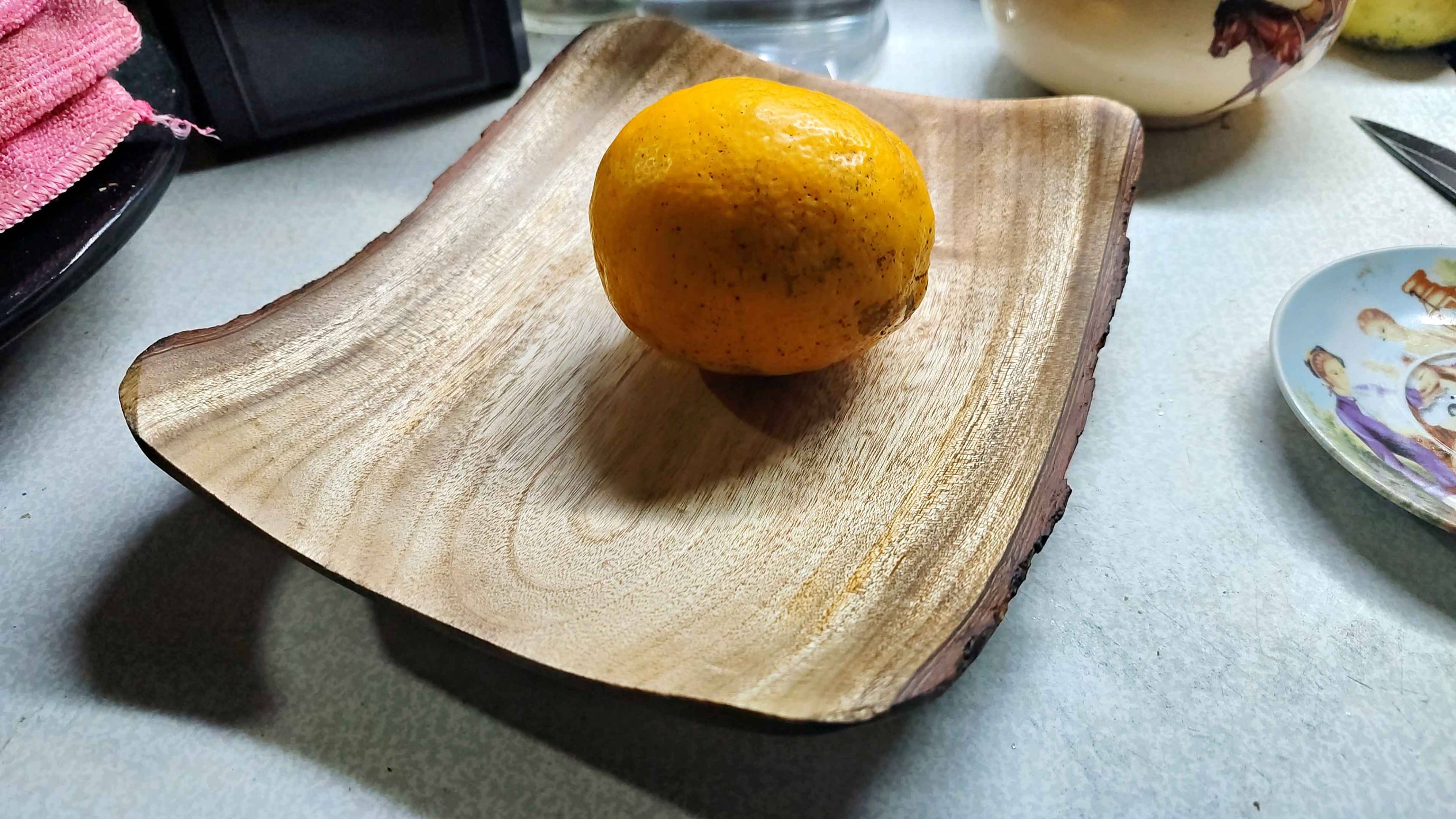 Поиск блестящего покрытия для дерева. смотреть онлайн