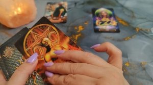 хочет ли он изменений в ваших отношениях 💫❤️🥰Расклад по вариантам