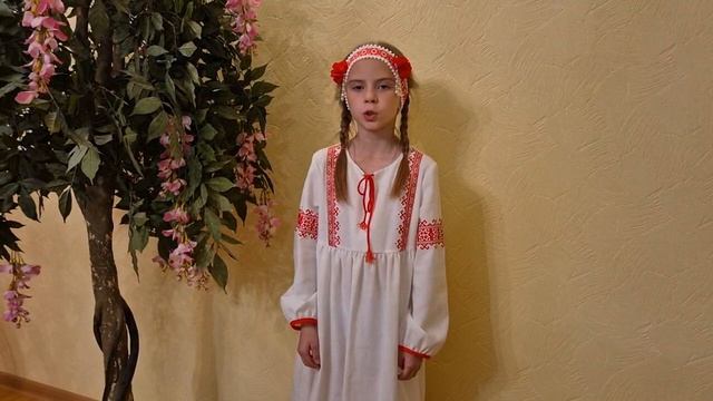 С. Есенин «Шёл господь пытать людей в любви», исп. Даньщикова Ева