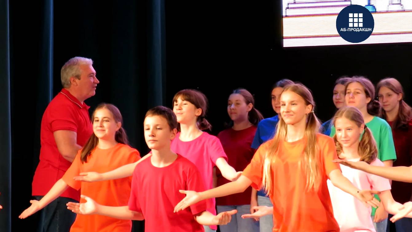 Заводные игрушки. Мюзикл «Приключения Электроника. Стать Человеком». БДХ имени В.С.Попова