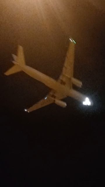 Посадка авиалайнера, часть первая смотреть онлайн