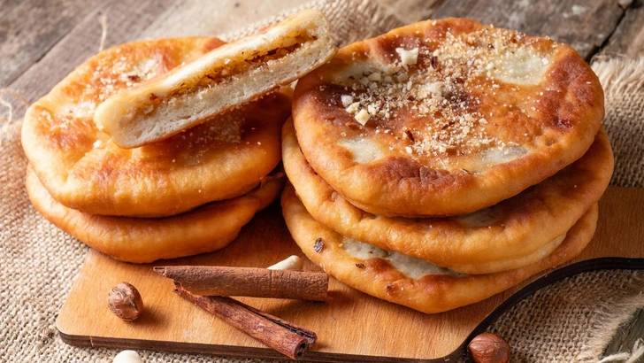 Хотток с королевским сыром! Гигантский сырный блин (хотток) смотреть онлайн