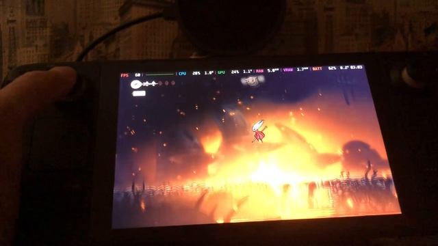 Hollow Knight: Silksong геймплей на Steam Deck LCD