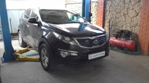 Замена прокладки крышки клапанов на KIA Sportage 2,0 Киа Спортейдж 2012 года