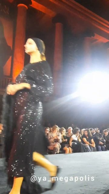 #подиум #мода #шоу Podium Seasons #fashion #российскийэтнографическиймузей #РЭМ #podiumseasons смотреть онлайн