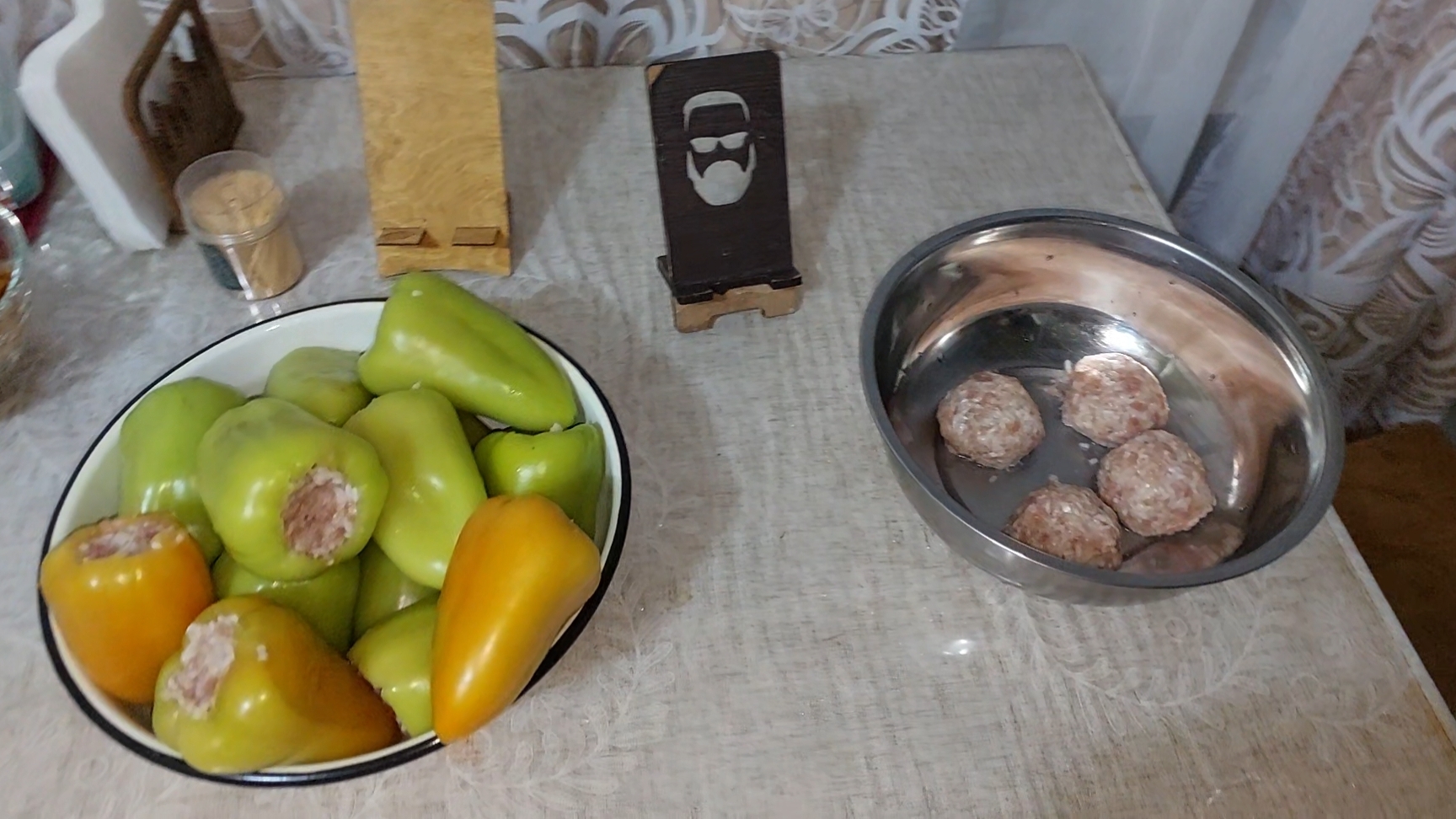 Снова готовлю, ну и немного расскажу смотреть онлайн