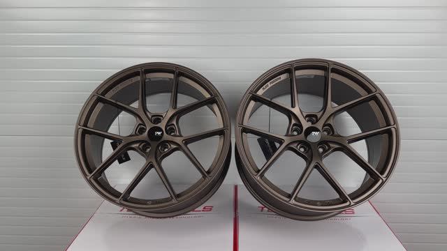 Topwheels LX01 20 8.5/9.5J вес 10.6kg Satin Bronze смотреть онлайн