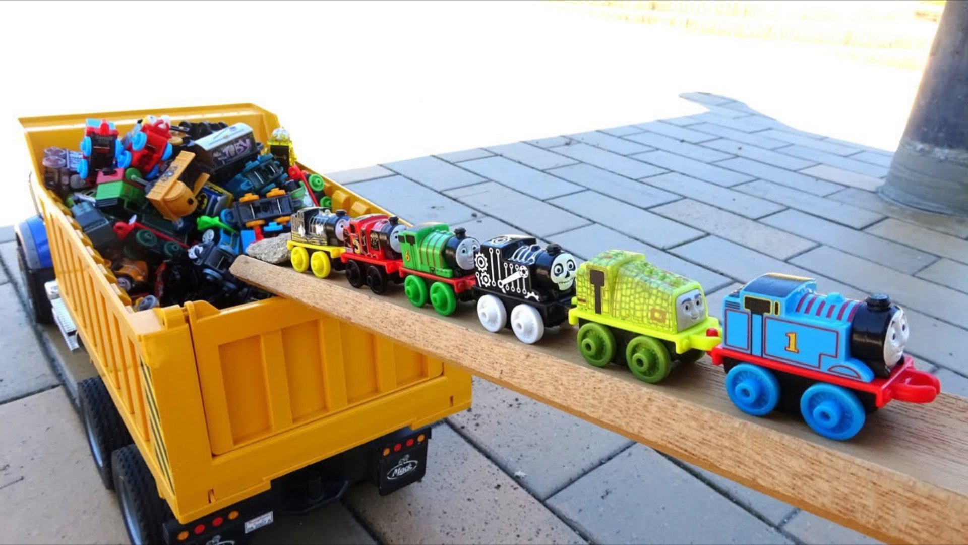 Паровозики играем вместе машинки смотреть онлайн