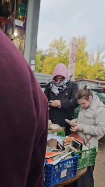 Что люди покупают на барахолке #4 смотреть онлайн