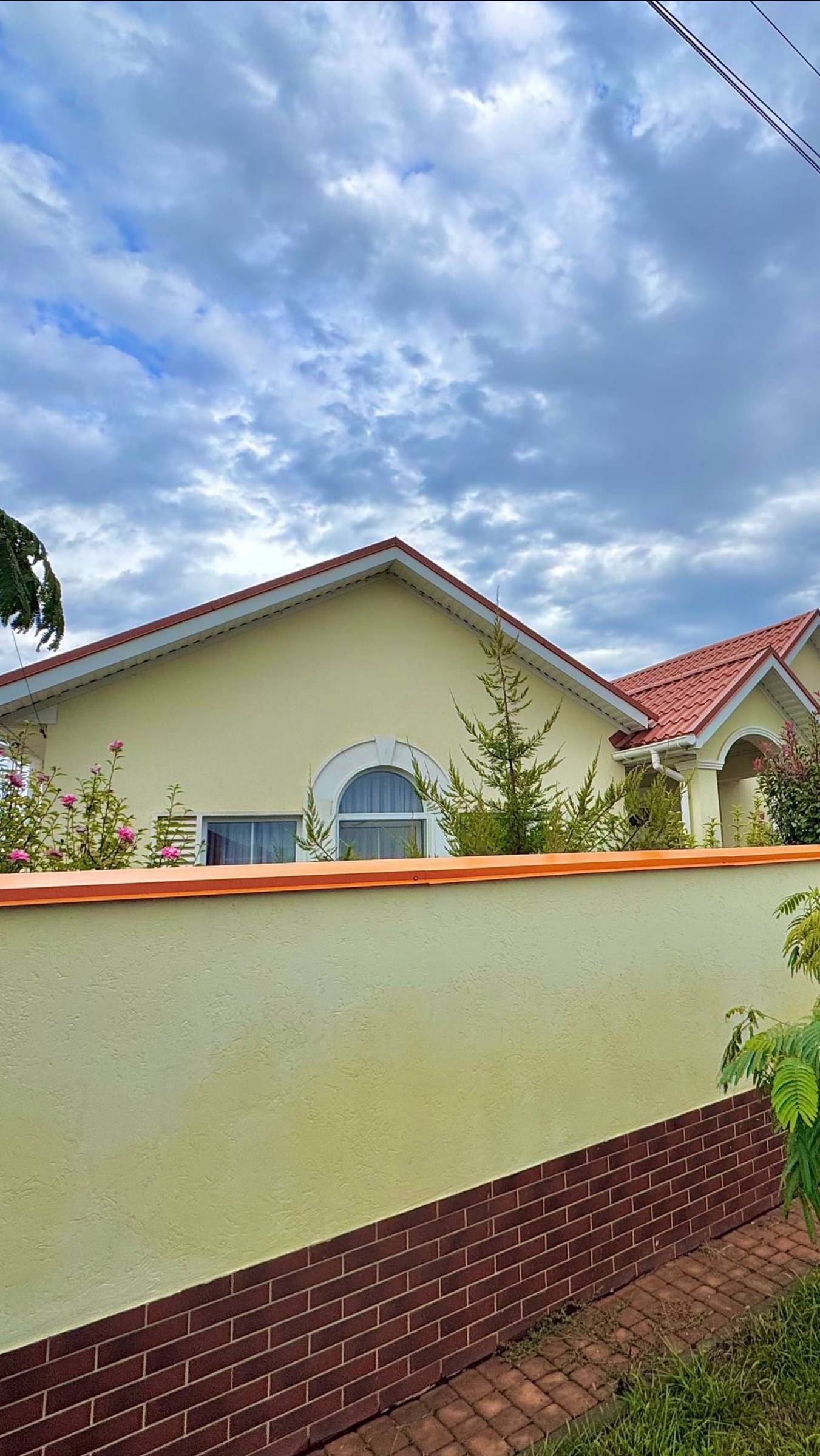 Дом 175 кв.м. в Краснодаре на 14,5 сотках 27 млн. руб.👉 смотреть онлайн