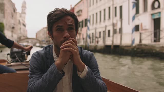 Сериал "Моцарт в джунглях", 3.04 (AlexFilm) смотреть онлайн