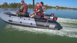 Боцман 400М и мотор чуть меньше 15