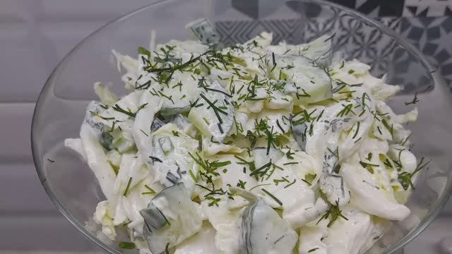 Невероятно сочный салат из пекинской капусты с огурцом. Вкусно, быстро и полезно!