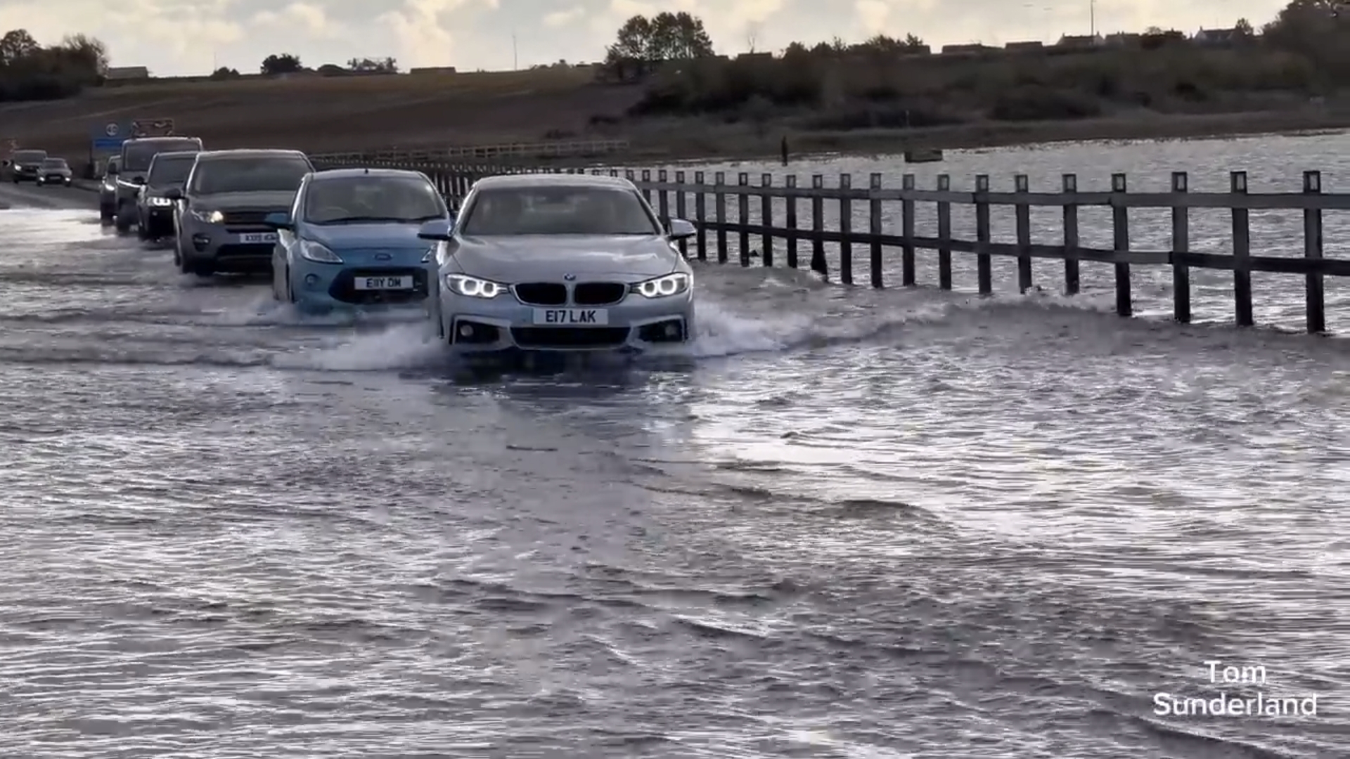 Затопило дорогу смотреть онлайн