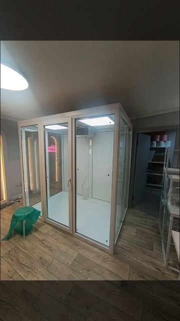 Холодильная камера для цветов со сплит-системой.mp4