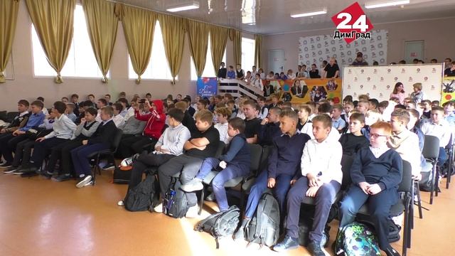 «Бокс учит постоять за себя и своих родных» смотреть онлайн