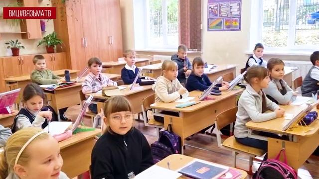 Мария Шабалина, директор средней школы №3, поделилась своим видением привлечения молодых кадров смотреть онлайн