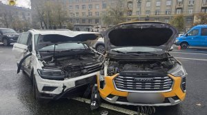 ДТП в Москве "Момент столкновения четырех машин на Кутузовском проспекте"