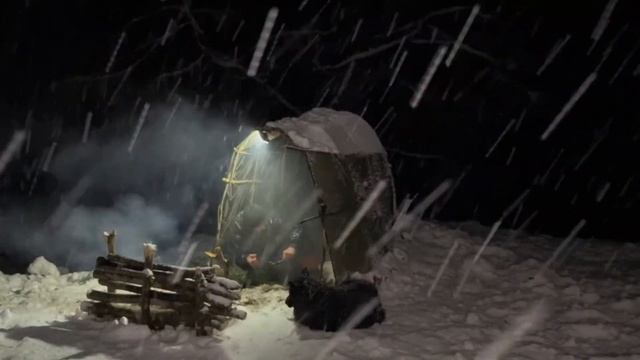 Застрял в метели при температуре –39°C. Смогу ли я выжить в убежище, которое построил в одиночку? смотреть онлайн