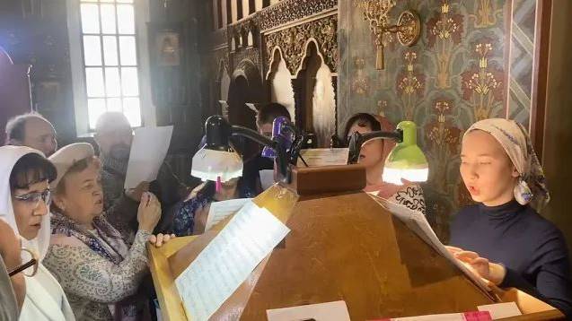 Мати Божия, сохрани - Хор Храма Христа Спасителя Алматы смотреть онлайн