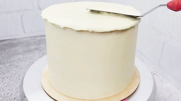 🎯 Идеальный крем для выравнивания торта 🎉 Безупречно ровное и гладкое покрытие! 😍