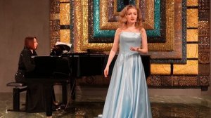 Мария Селеверстова исполняет сцену таяния Снегурочки Римского-Корсакова. Ф-но — Карина Погосбекова