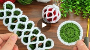 Новогодний шар на ёлку крючком🎄🎄🎄 #все_в_жизни_связано #вязаниекрючком