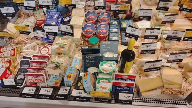 Съездили за продуктами
Обычная жизнь в селе смотреть онлайн